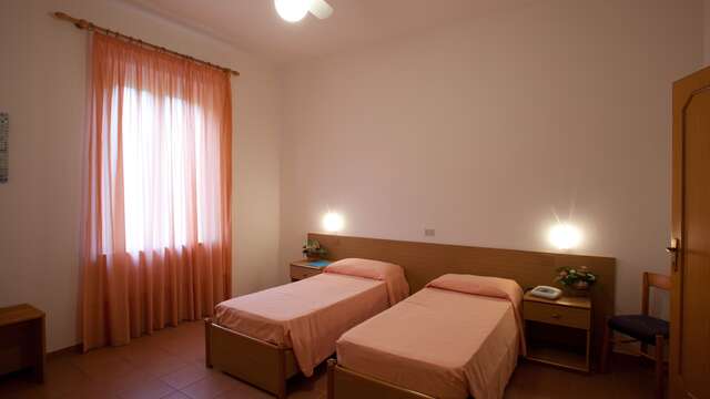 Soggiorno di Comfort e Relax – Camera Doppia all’Hotel Moderno