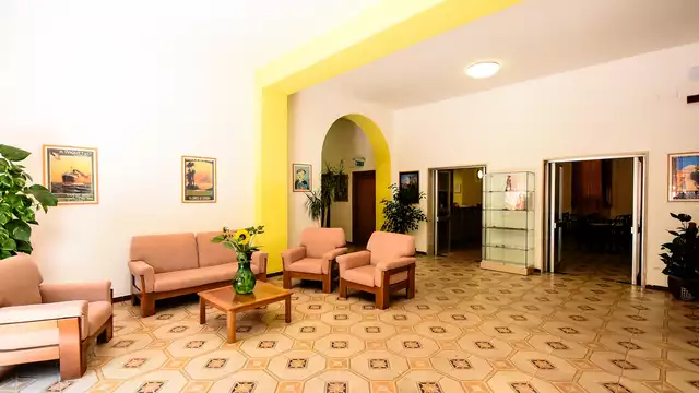 Soggiorno di Comfort e Relax – Camera Doppia all’Hotel Moderno