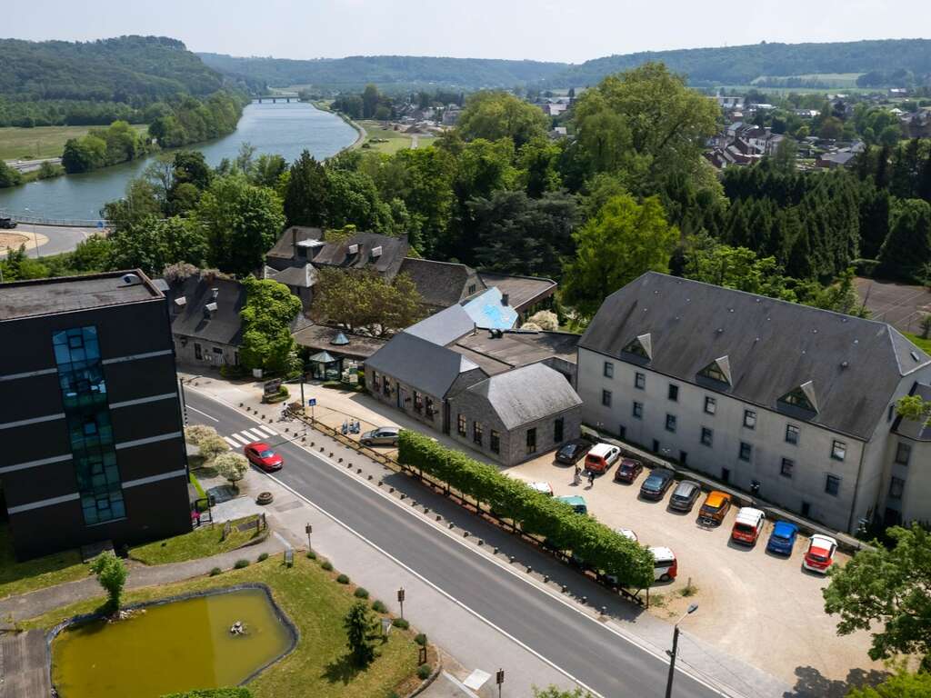 Parenthèse romantique à Dinant avec accès à l'espace détente - 4* - 25