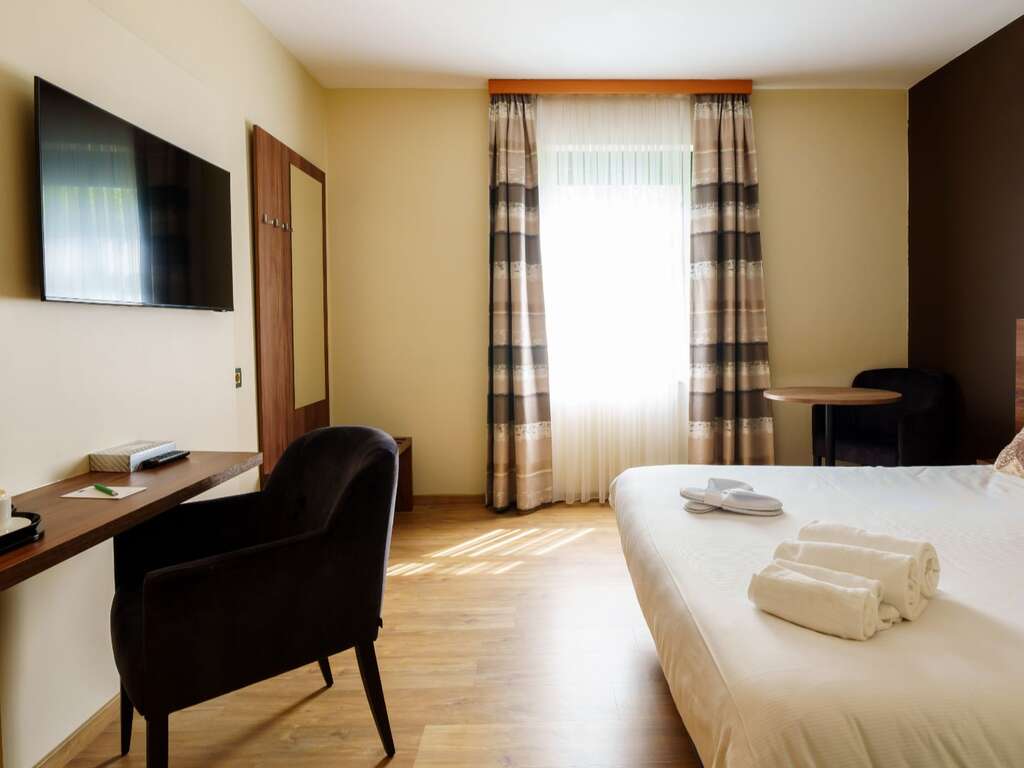 Parenthèse romantique à Dinant avec accès à l'espace détente - 4* - 13