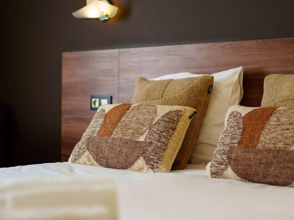 Parenthèse romantique à Dinant avec accès à l'espace détente - 4* - 12