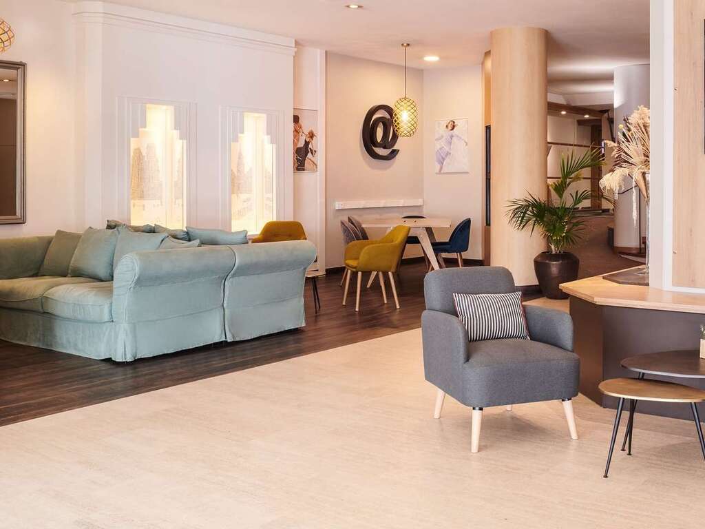 Visitez Rennes et détendez-vous à l'gymnastique dans l'eau - 4* - 3