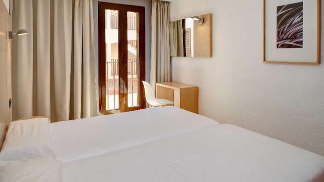 Protur Floriana Resort Aparthotel