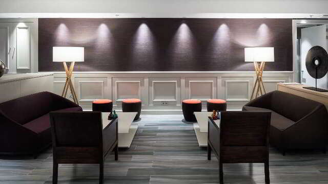 Catalonia Square Hotel