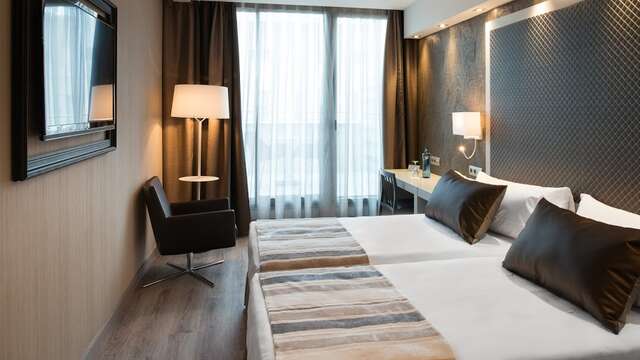 Catalonia Square Hotel