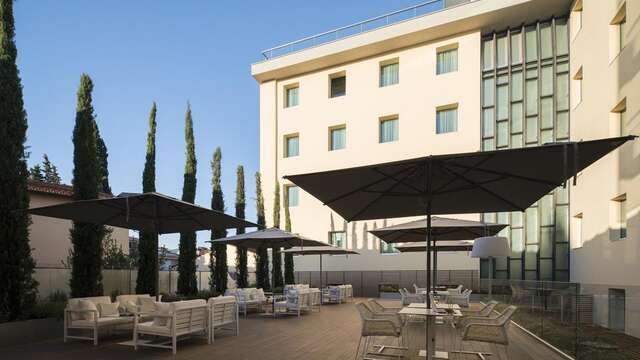 Glance Hotel