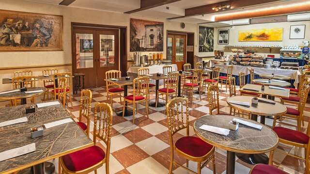 La Fenice et des Artistes