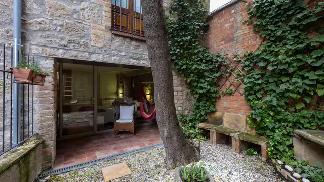 Desconecta en hotel boutique del siglo XIV en Solsona