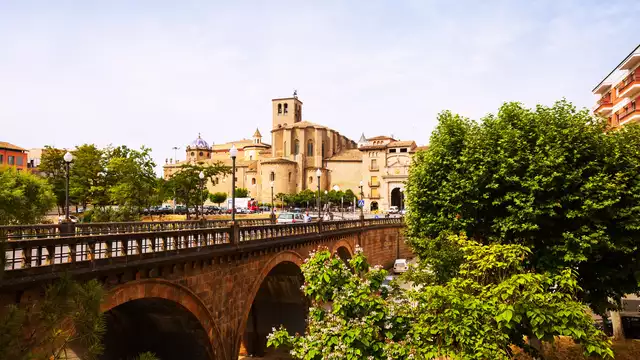 Desconecta en hotel boutique del siglo XIV en Solsona