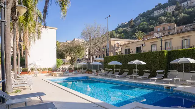 Scopri il sud della Sicilia soggiornando in un hotel 4*