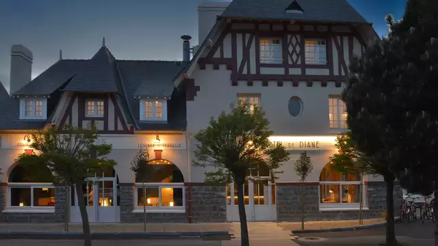Estancia con cena y champán en Cap Fréhel