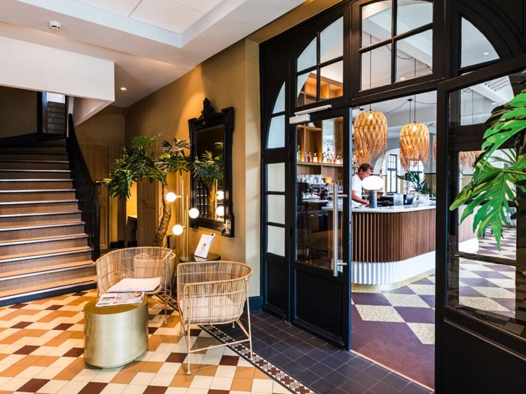 Escapade détente à 5min de la plage avec bains à remous privatif - 4* - 10