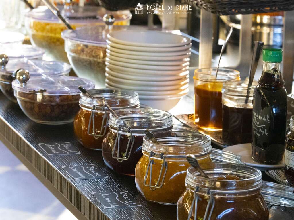 Escapade détente à 5min de la plage avec bains à remous privatif - 4* - 25