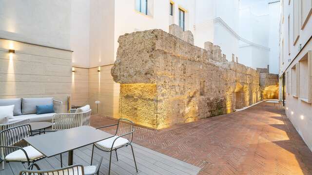 Hotel Vincci Molviedro