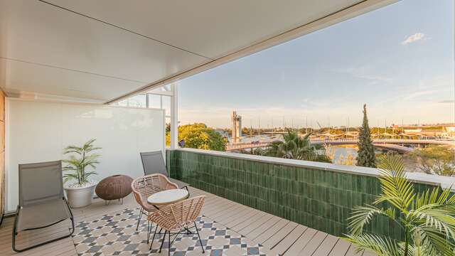 Een onvergetelijk weekend in Sevilla met uitzicht op de rivier Guadalquivir
