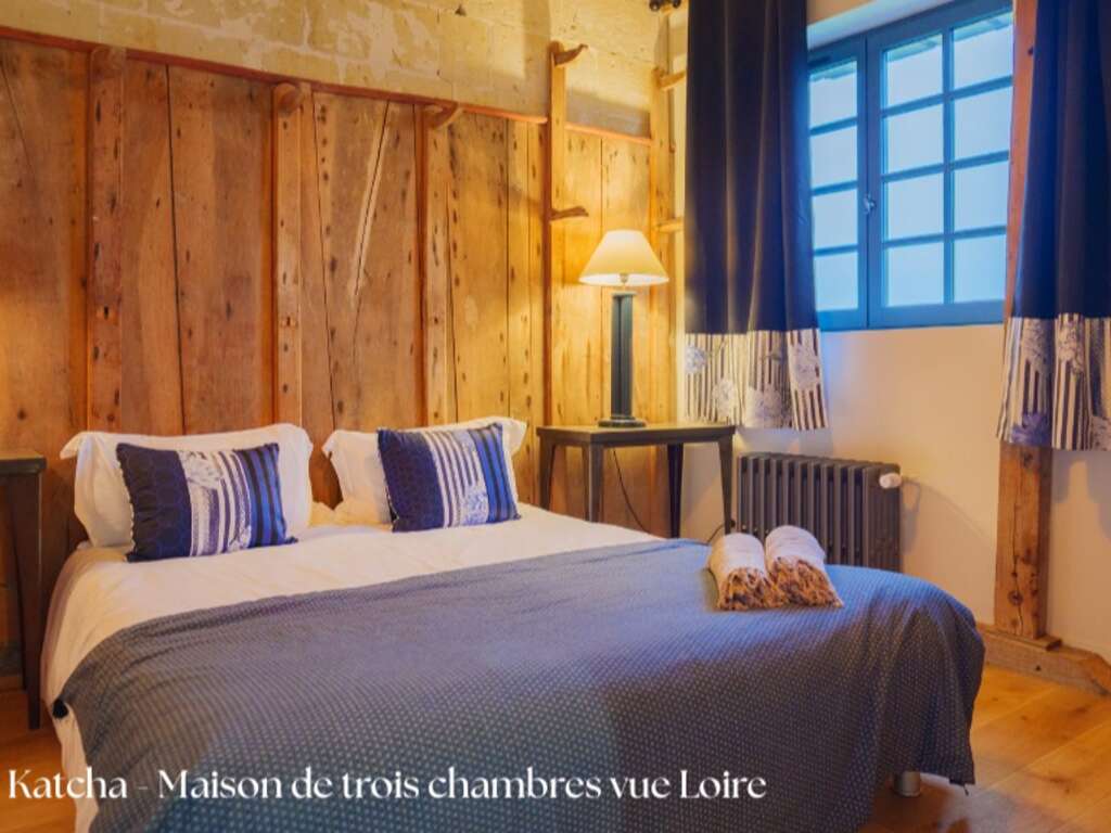 Séjour en suite romantique dans la tour du château de Candes - 4* - 6