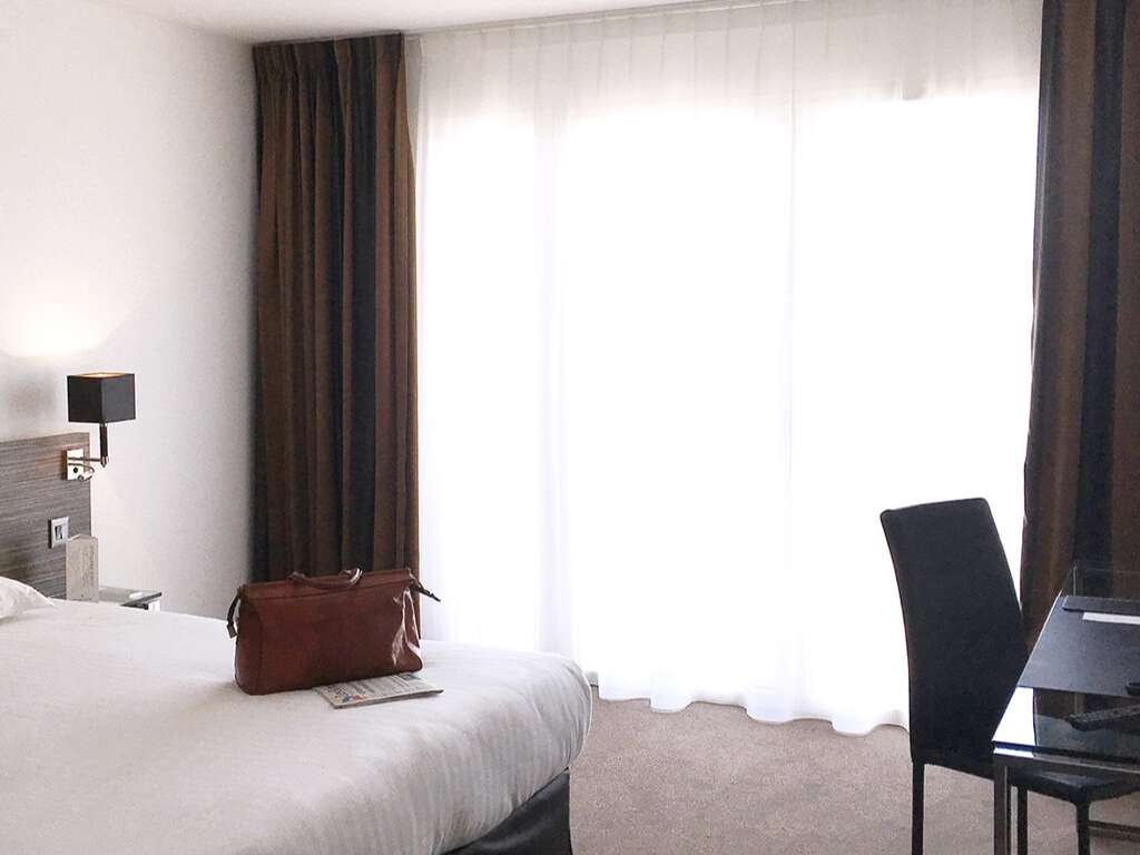 Votre bulle bien-être : En chambre supérieure, petit-déjeuner & spa illimité - 4* - 4