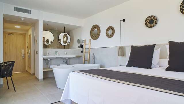 Invisa Hotel Club Cala Verde