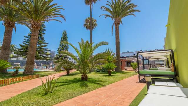LIVVO Corralejo Beach
