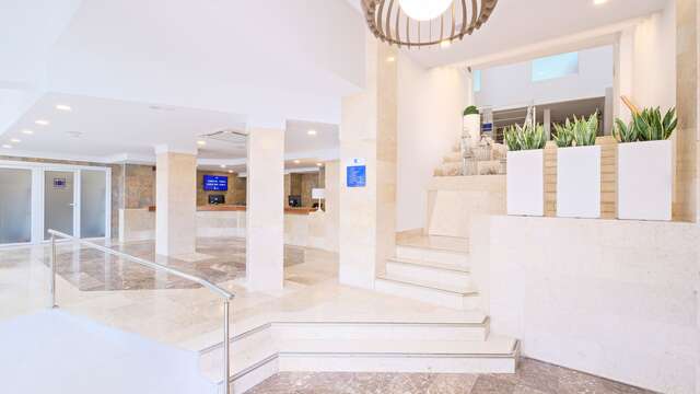 azuLine Hotel Palmanova Garden