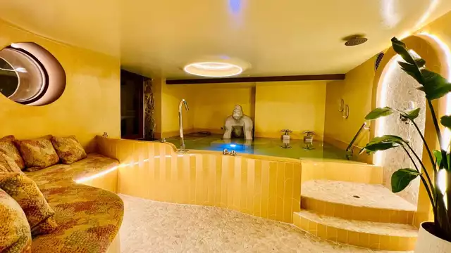 Alójate en Sanxenxo con acceso a spa y un niño incluido