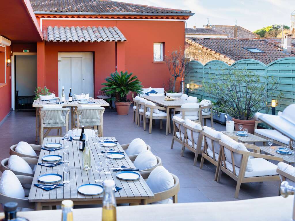 Weekend Romantique dans un village provençal aux portes de Cannes - 3* - 10