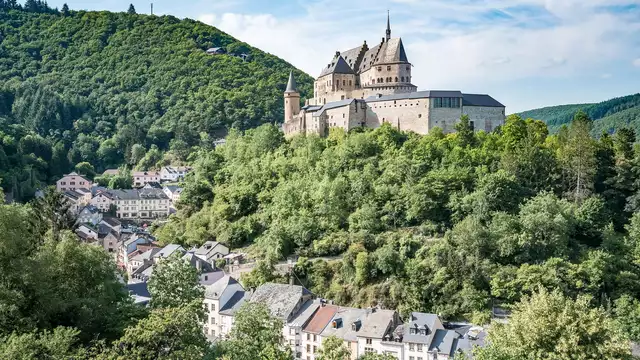 Estancia romántica con cena y burbujas en Luxemburgo