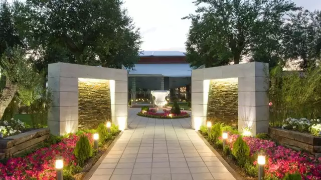 Romanticismo en bungalow temático Deluxe y ambiente romántico con descuento en noches extras