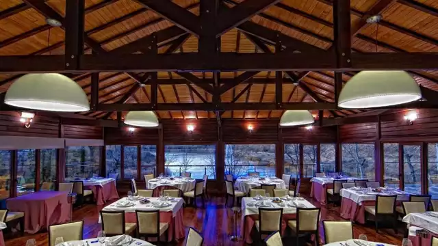 Romanticismo en bungalow temático Deluxe y ambiente romántico con descuento en noches extras