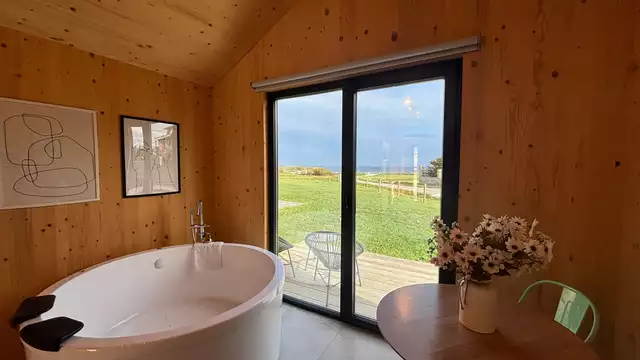 Escapade romantique sur la côte de Foz