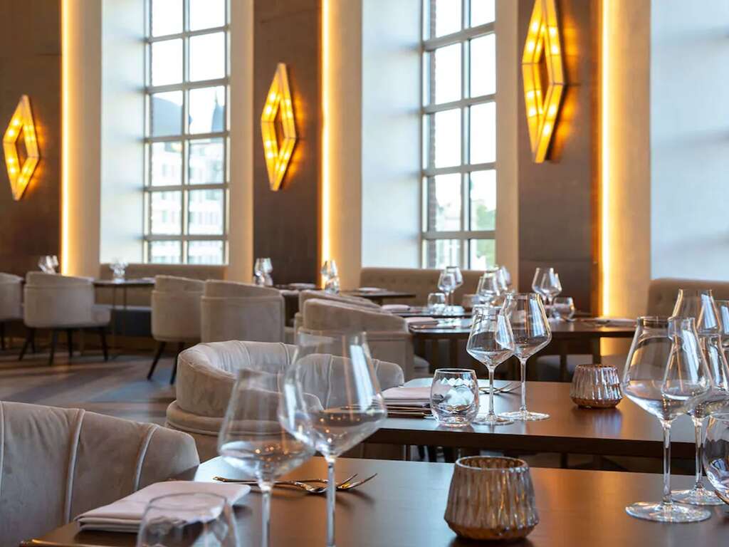 Séjour au coeur d'Anvers avec dîner et spa inclus - 4* - 26