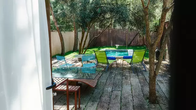 Escapada en habitación con jacuzzi privado interior y piscina privada