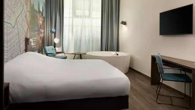 Une nuitée délicieuse avec spa privé et bain à remous à Amsterdam