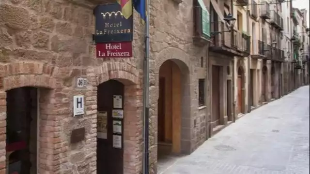 Escapada romántica con Masaje en el núcleo medieval de Solsona