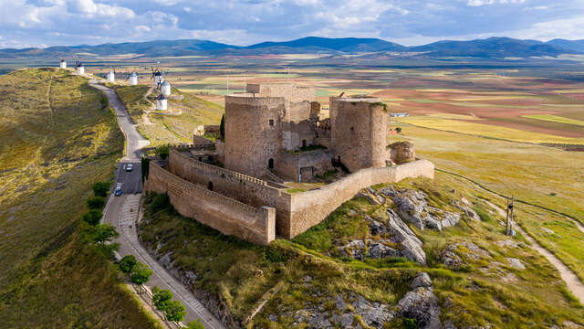 Descubre el encanto de Consuegra