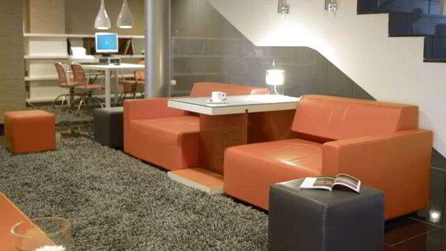 Hesperia Barcelona Fira Suites