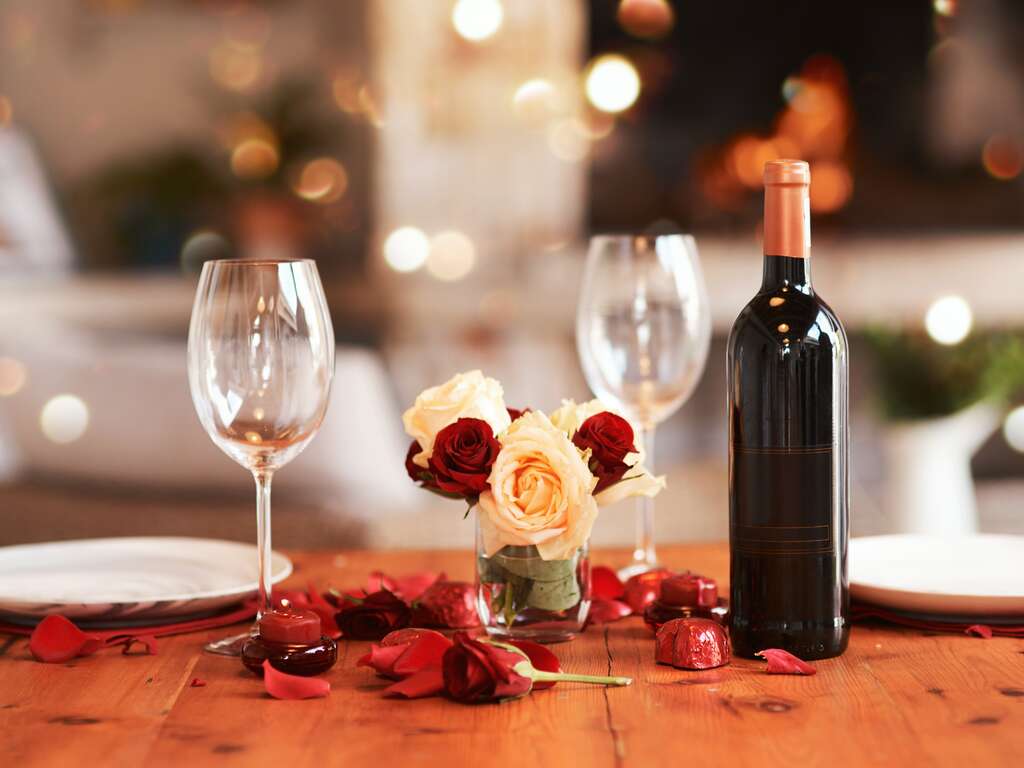 Séjournez en amoureux à Carcassonne pour la Saint-Valentin avec dîner et surprises romantiques - 3* - 1