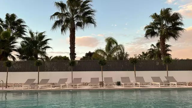 Escapada romántica cerca de Denia en habitación con vistas al mar