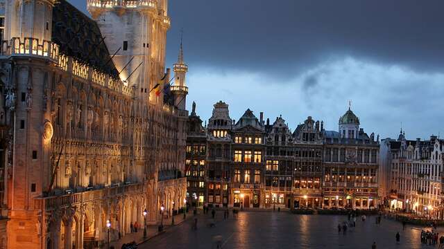 Noche + cena + parking para un city trip a Bruselas