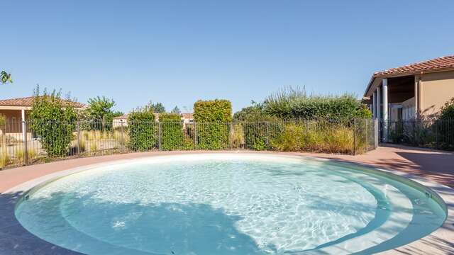 Vacanceole - Residence Les Demeures du Ventoux