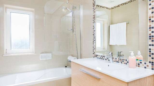 Lakeside Country Club