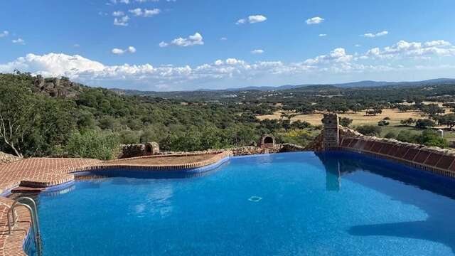 Hotel Monasterio Rocamador