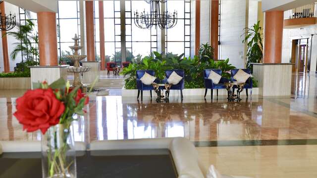 Grand Muthu Golf Plaza