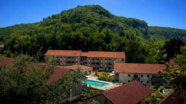 Vacanceole - Residence Le Clos du Rocher