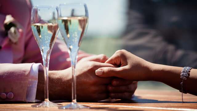 Vivez Amsterdam pleine de romance et de moments de toast inoubliables!