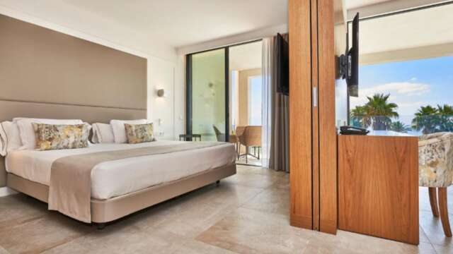 Insotel Punta Prima Prestige Suites Spa
