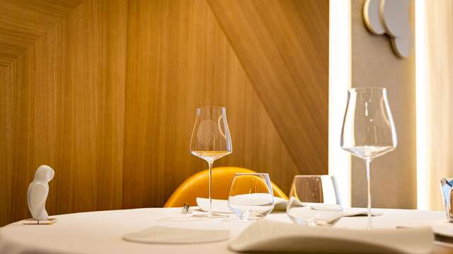 Chapeau Rouge par William Frachot