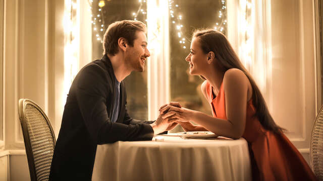 Dîner de la Saint-Valentin pour 2 adultes