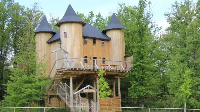 Séjour 100% insolite dans une cabane avec dîner près de Poitiers