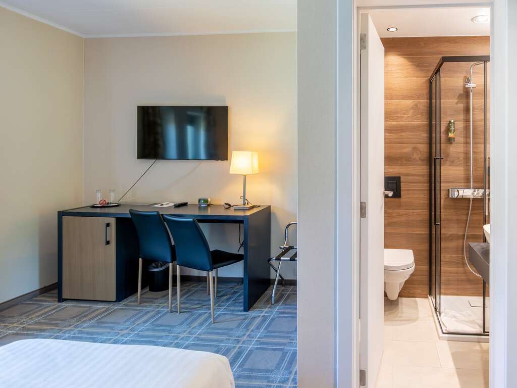 Sëjour en amoureux à Dinant avec Dîner et Surprises en Chambre ! - 3* - 19